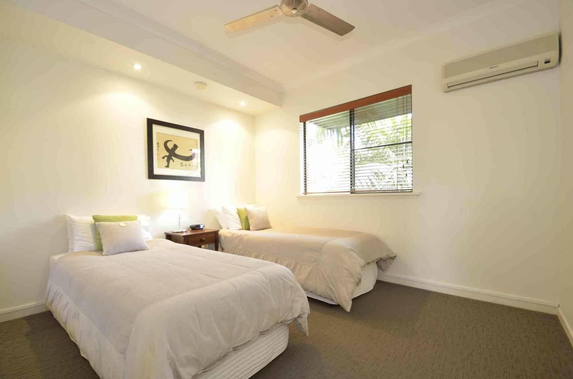 Bermuda Villas Sunshine Coast Kültér fotó