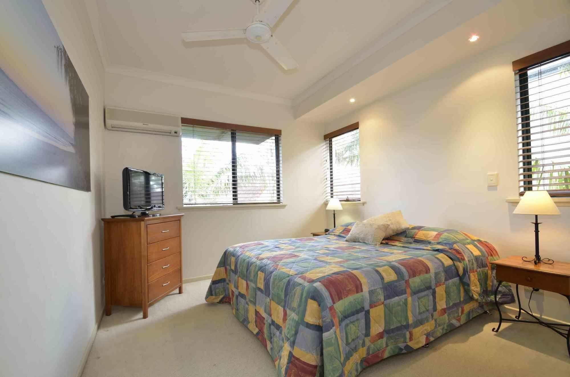 Bermuda Villas Sunshine Coast Kültér fotó